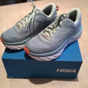 HOKA ONE ONE, W - BONDI 7, Walking or Running Athletic Shoe.  6.5 - Size
